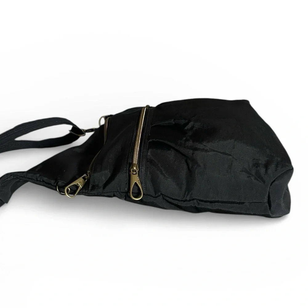 Travelon Anti-Theft Signature 3 Compartment Crossbody Bag in Black - Picture 5 of 11